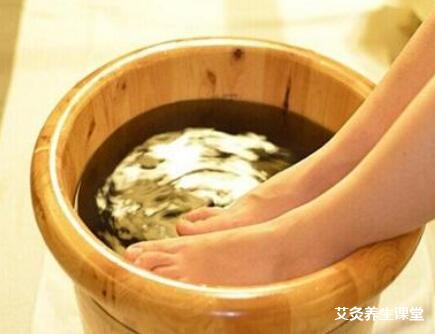 艾叶泡脚的作用与功效