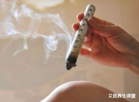 春天艾灸有危害吗?哪些人能在春天艾灸?