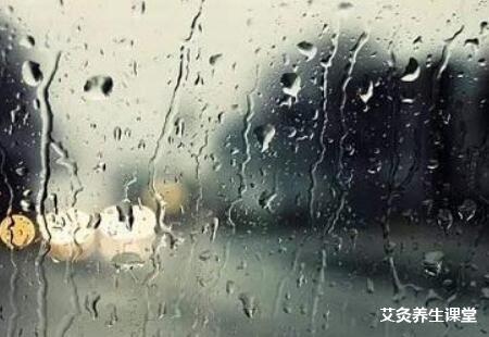 夏季潮湿艾灸哪里?夏天祛湿艾灸效果好