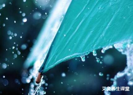 春天下雨体内湿气重要艾灸哪些穴位?