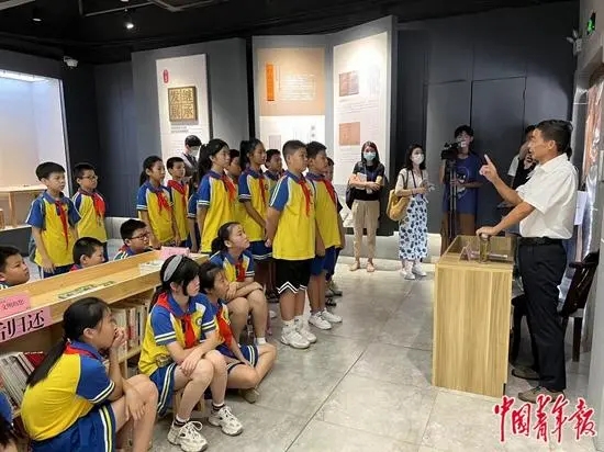 时珍故里探寻蕲艾传奇故事